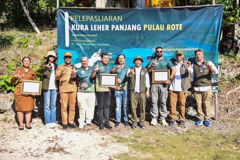 Vantara rewilded 20 rescued snake-necked turtles in Rote Island, Indonesia, through a conservation partnership, strengthening native populations, ecosystem balance and global scientific reintroduction success.